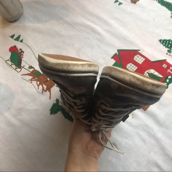 Galaxy Vans Sneakers 👟 - Picture 5 of 8